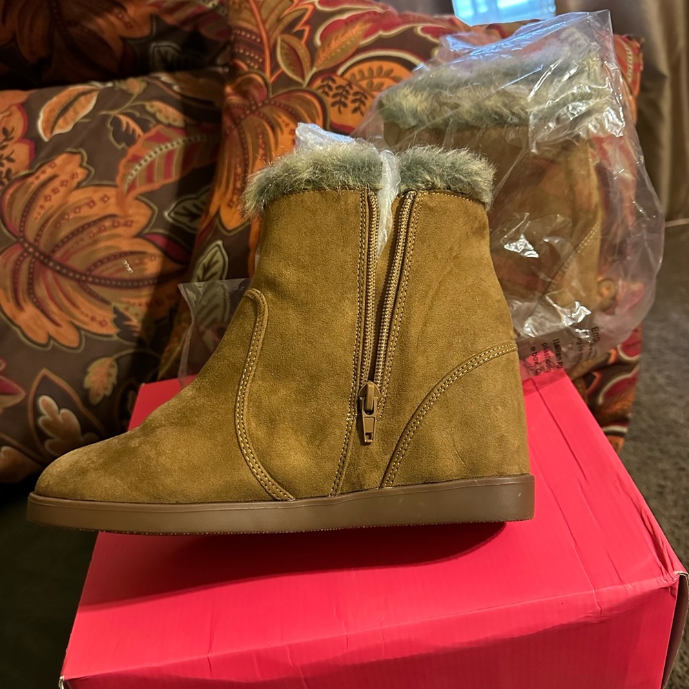Women boots